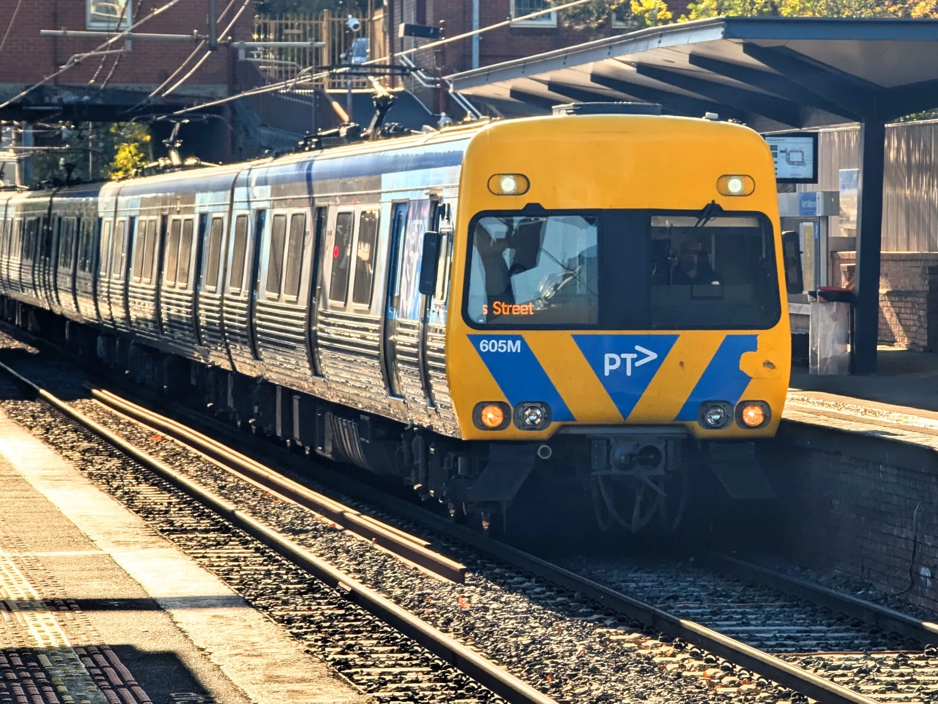 Alstom Comeng 605M