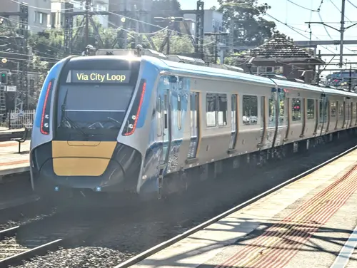 HCMT 9944