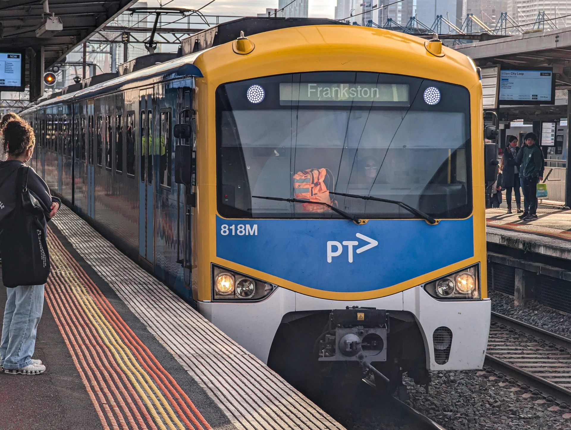 Siemens Nexas 818M