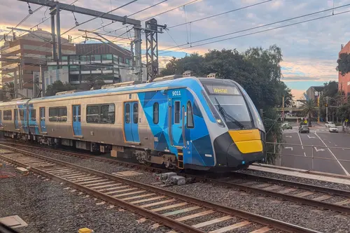 HCMT 9011