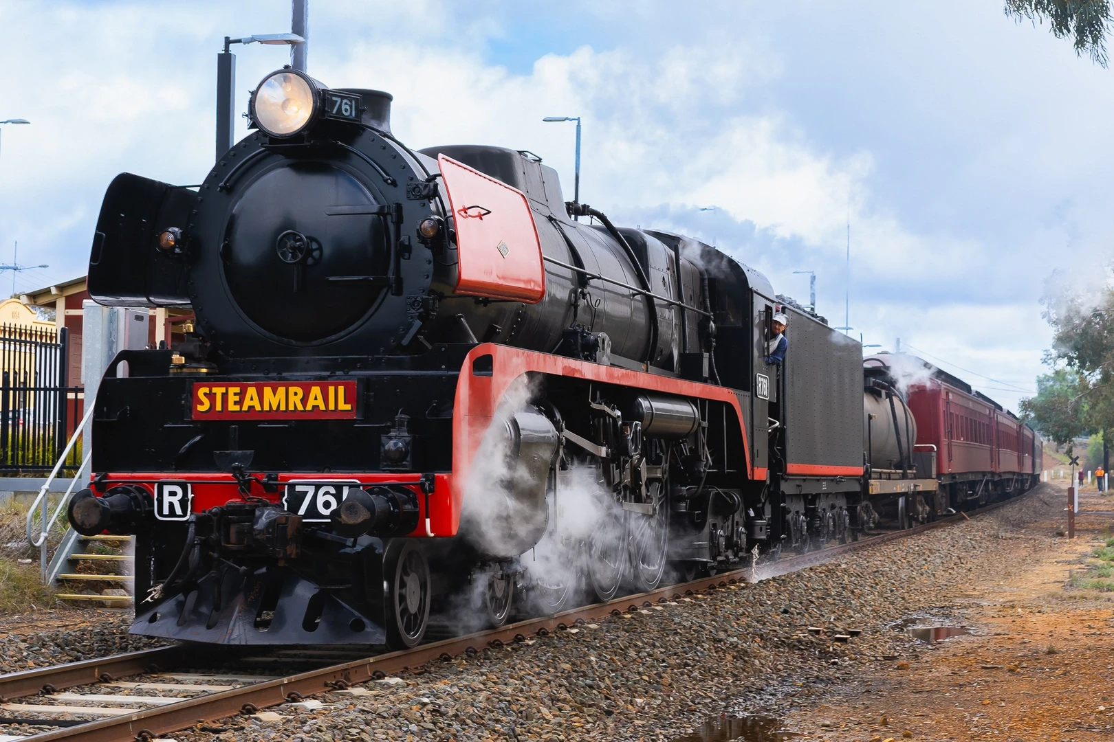 R Class R761