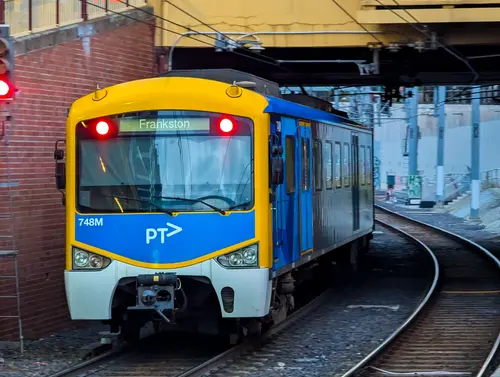 Siemens Nexas 748M