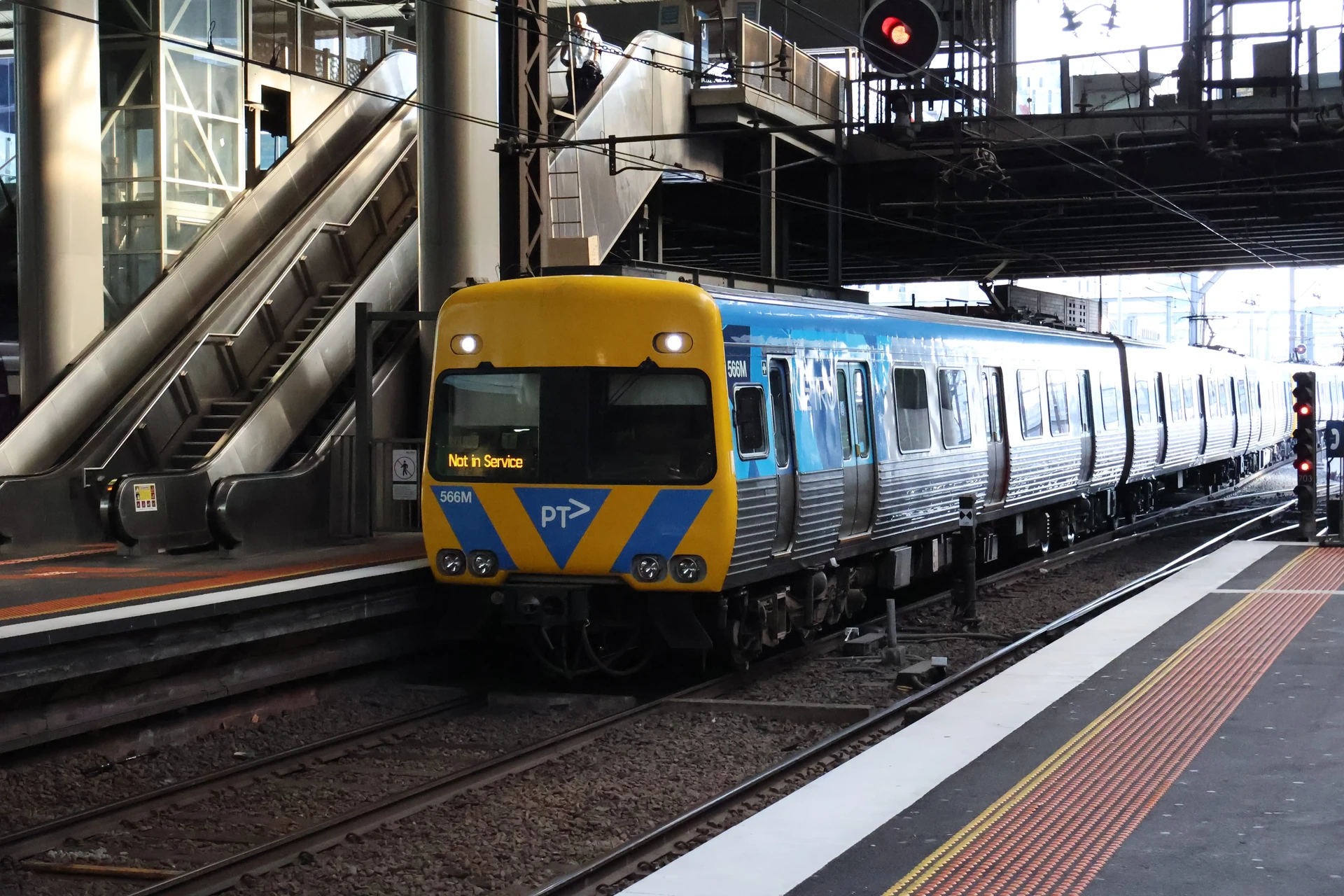 Alstom Comeng 566M