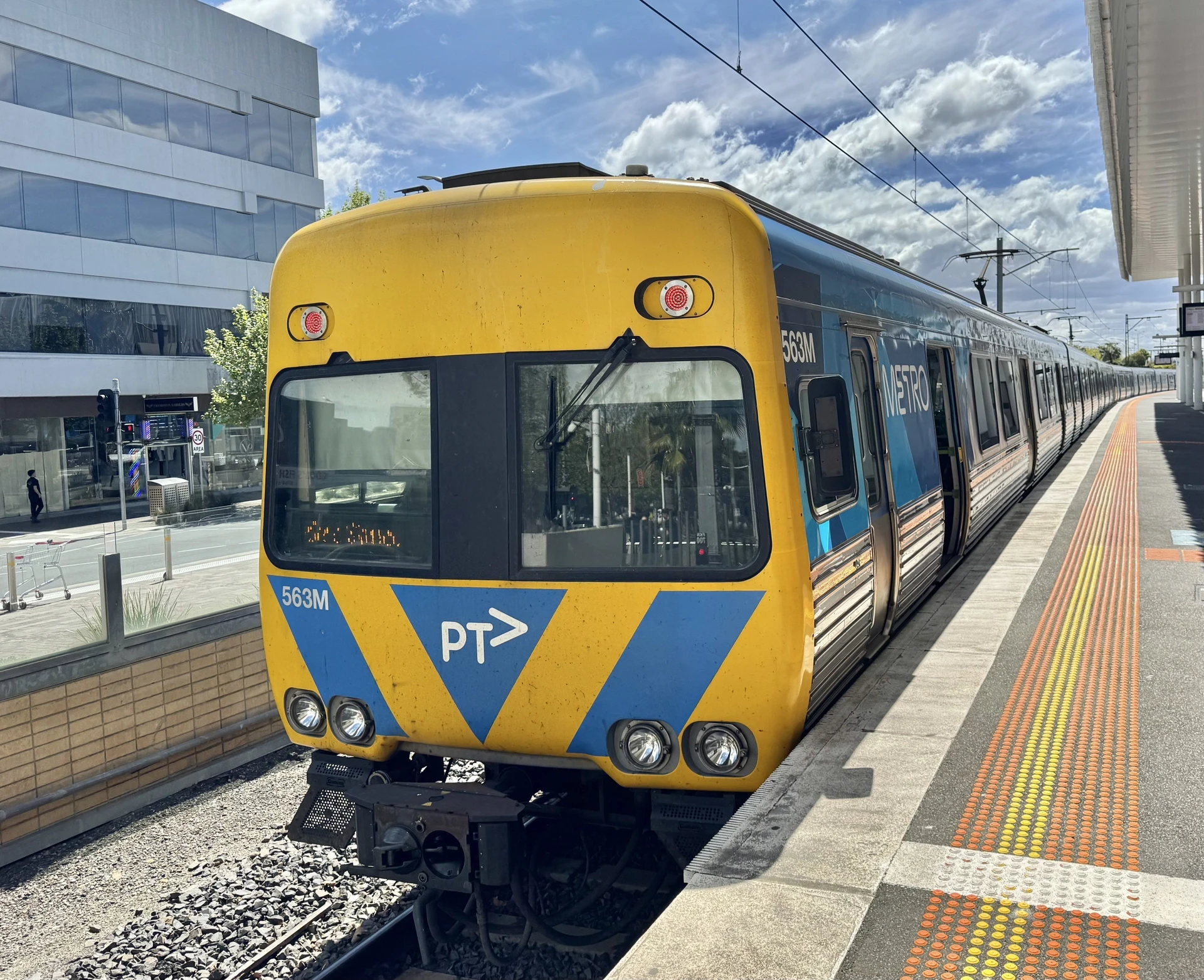 Alstom Comeng 563M