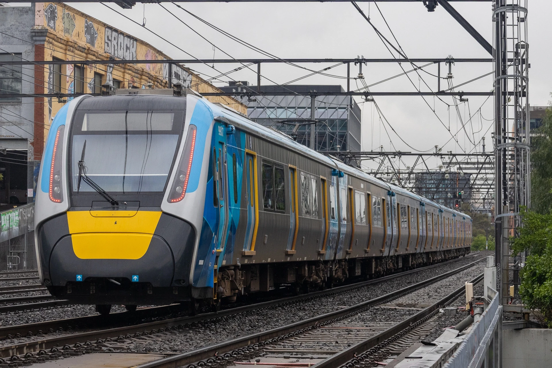 HCMT 9907