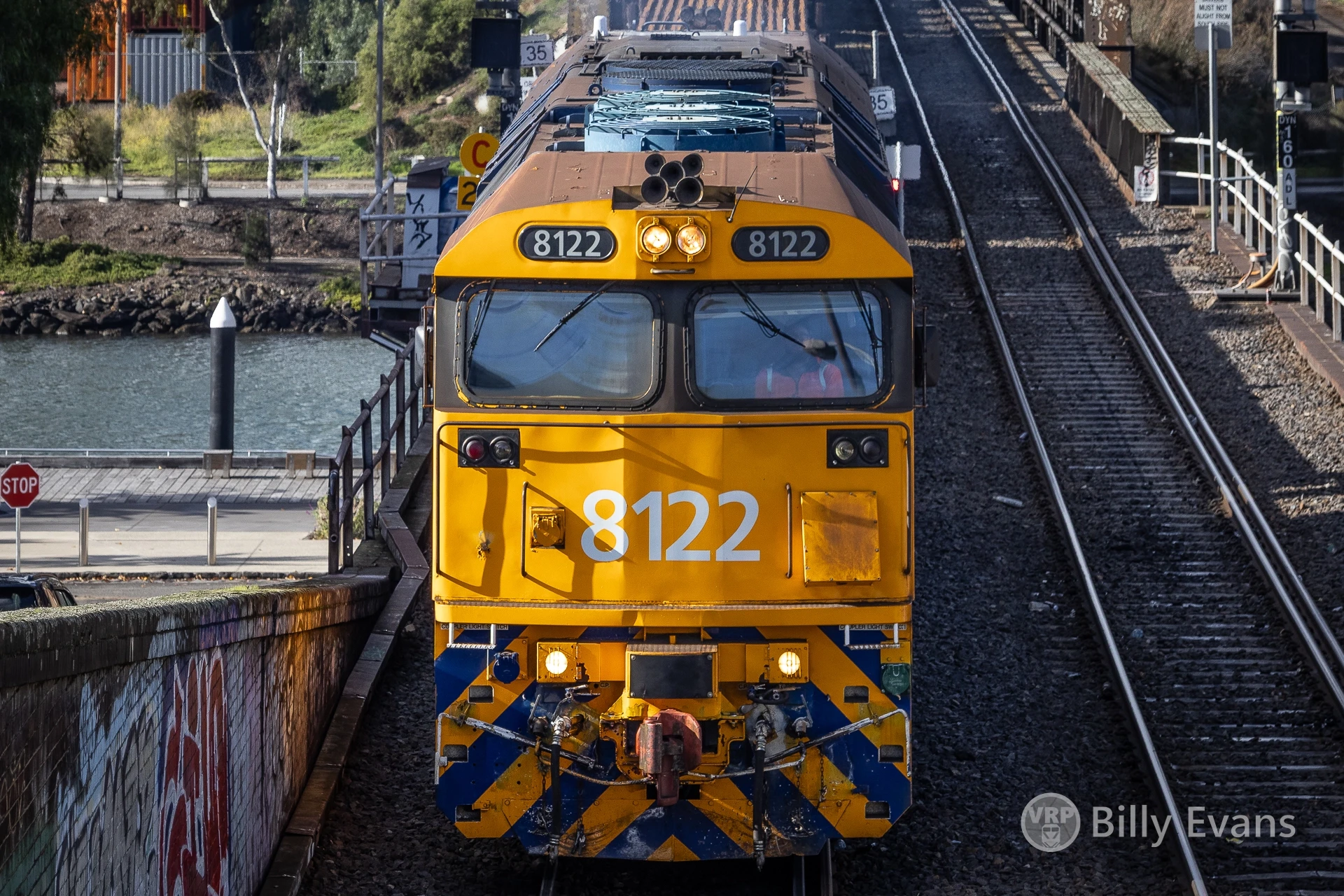 81 Class 8122