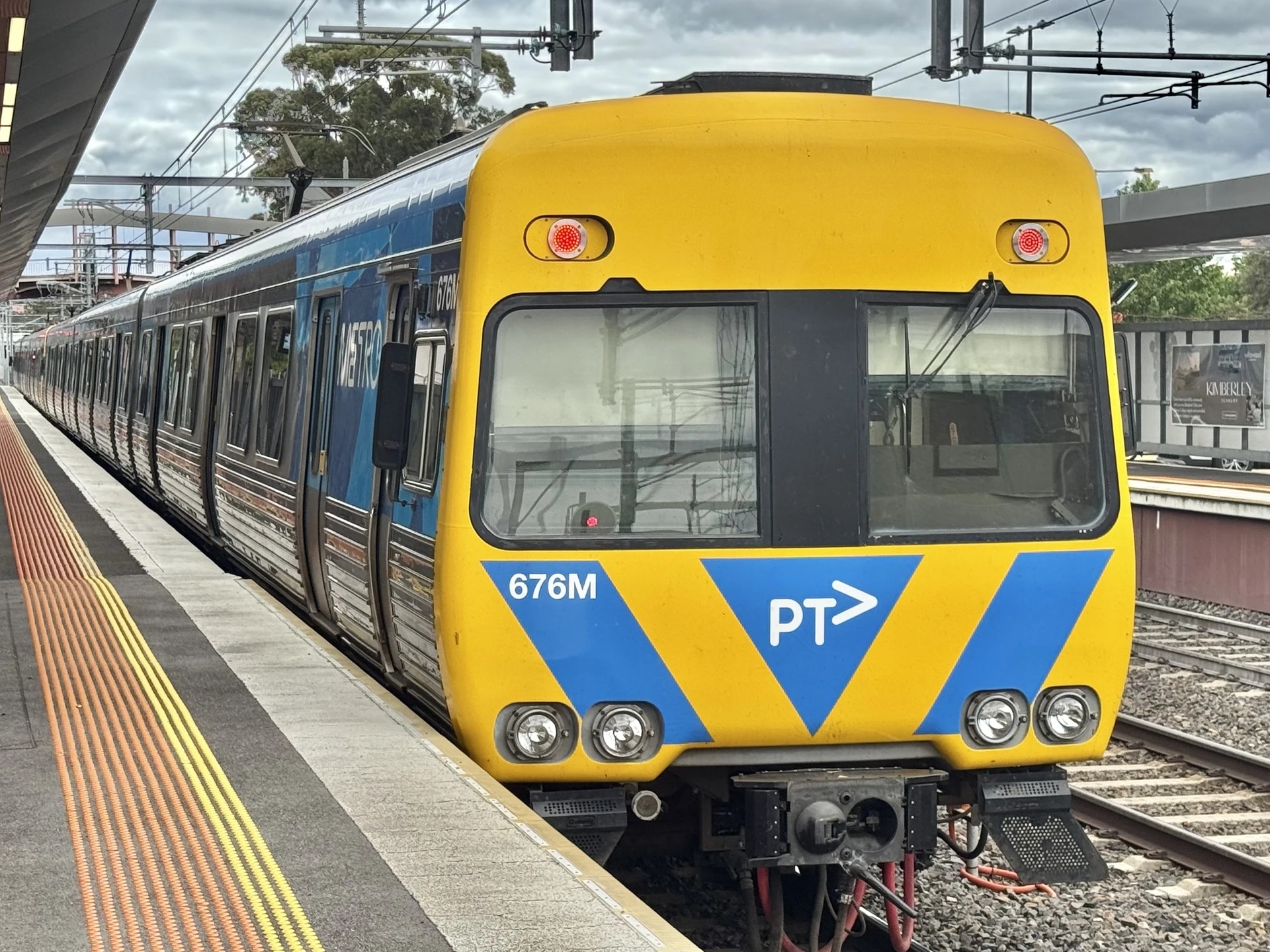 Alstom Comeng 676M