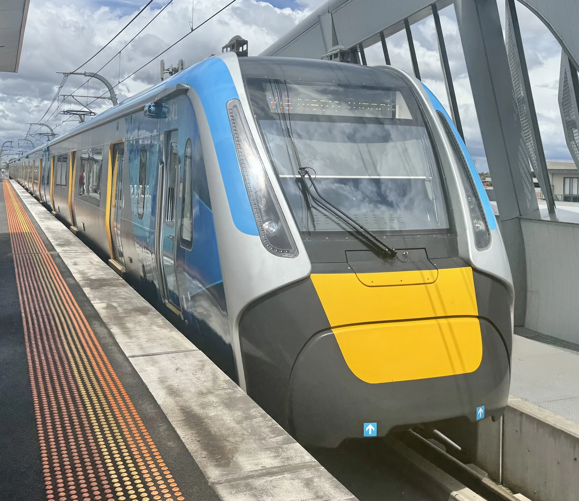 HCMT 9041