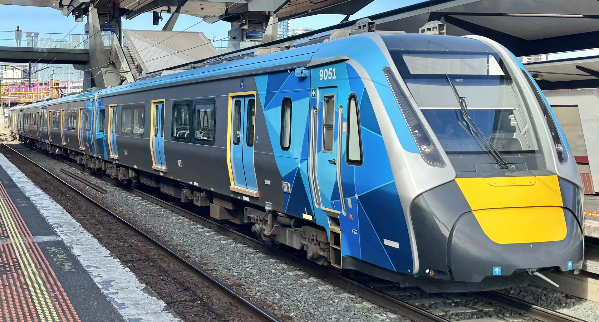 HCMT 9051