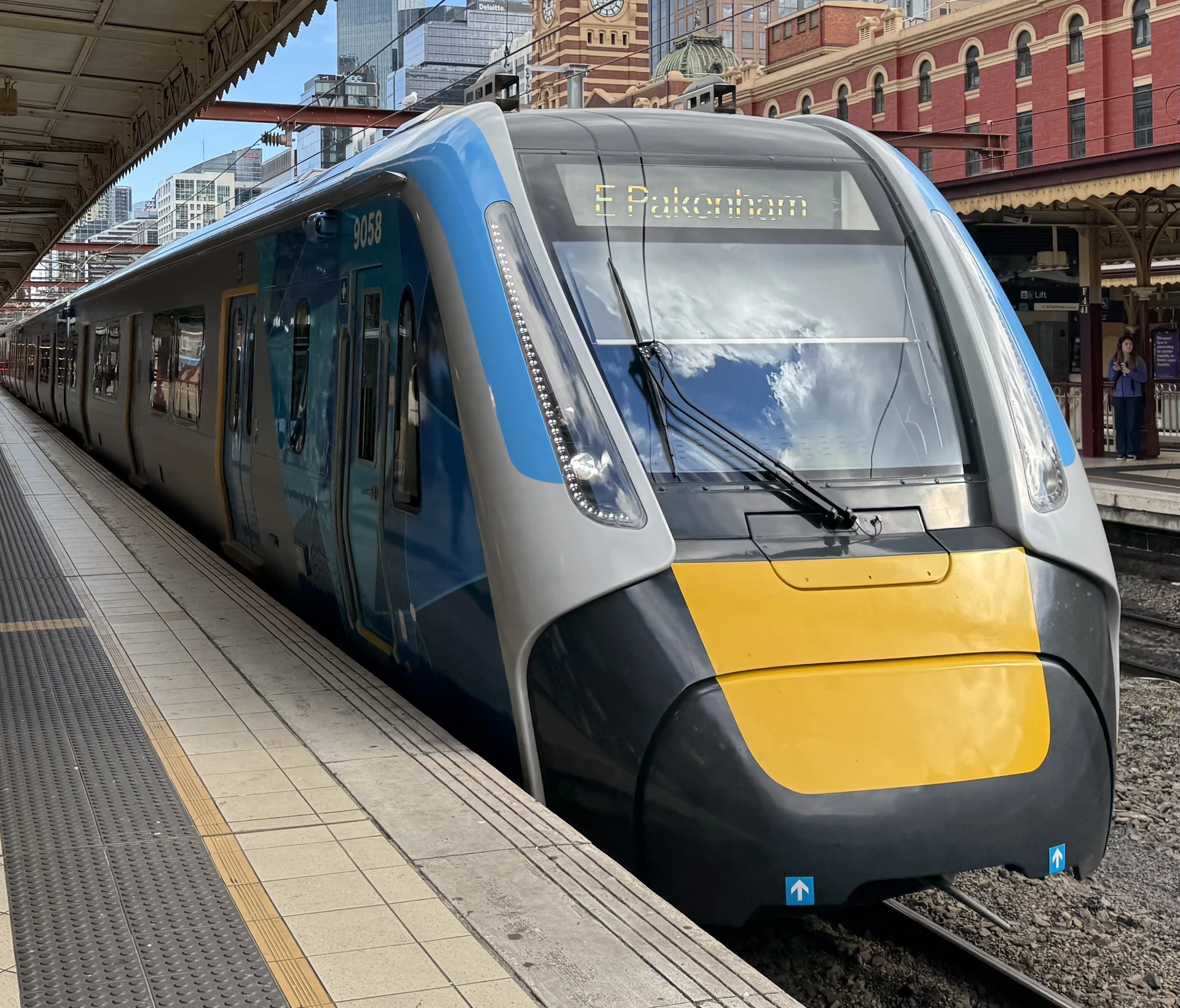 HCMT 9058