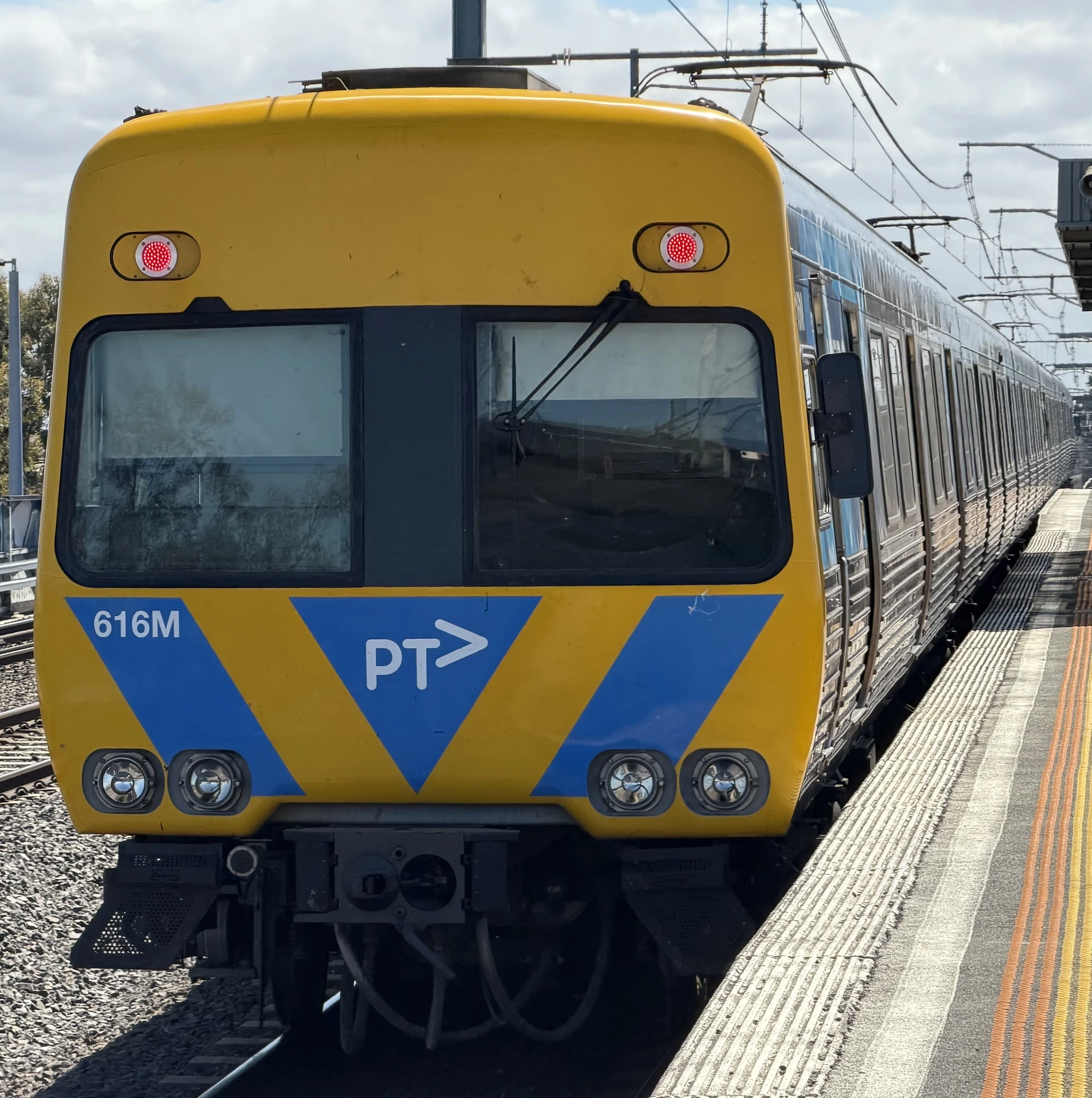 Alstom Comeng 616M