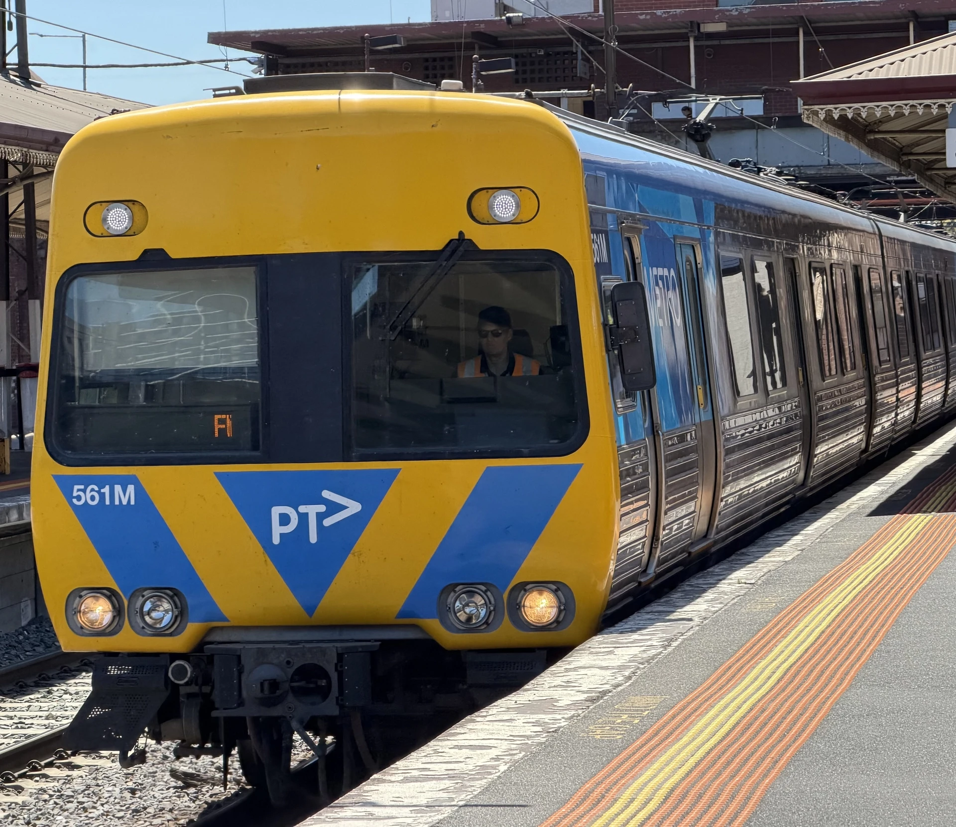 Alstom Comeng 561M