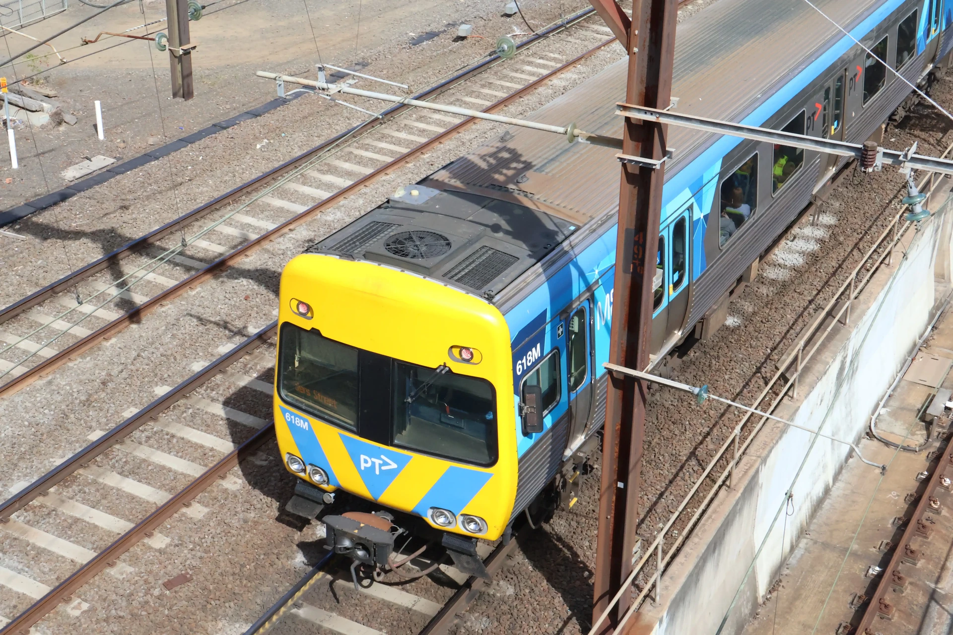 Alstom Comeng 618M