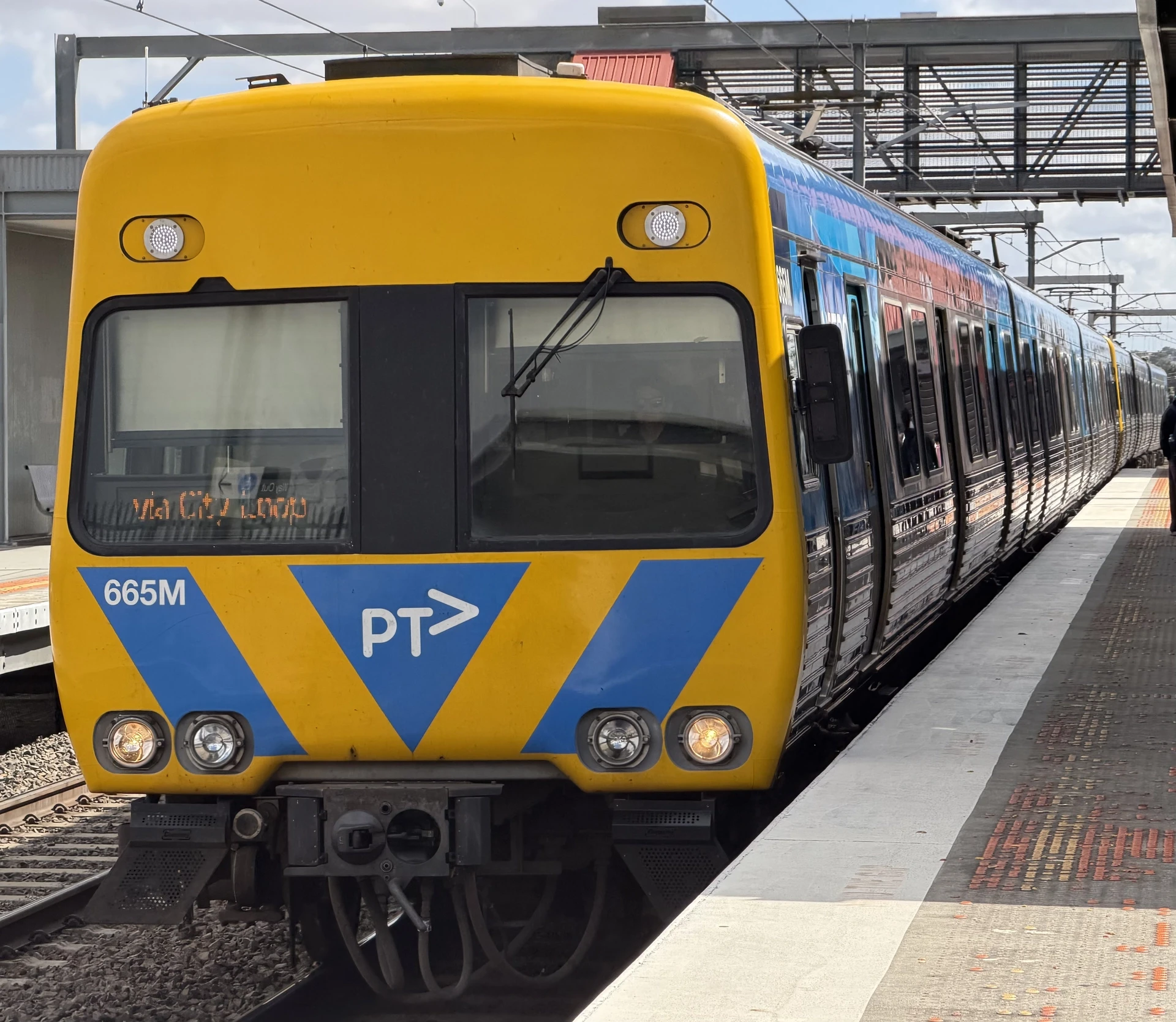 Alstom Comeng 665M
