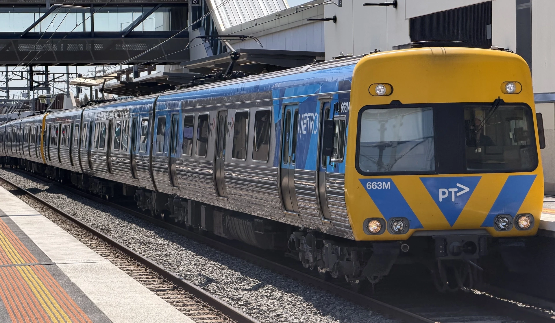Alstom Comeng 663M