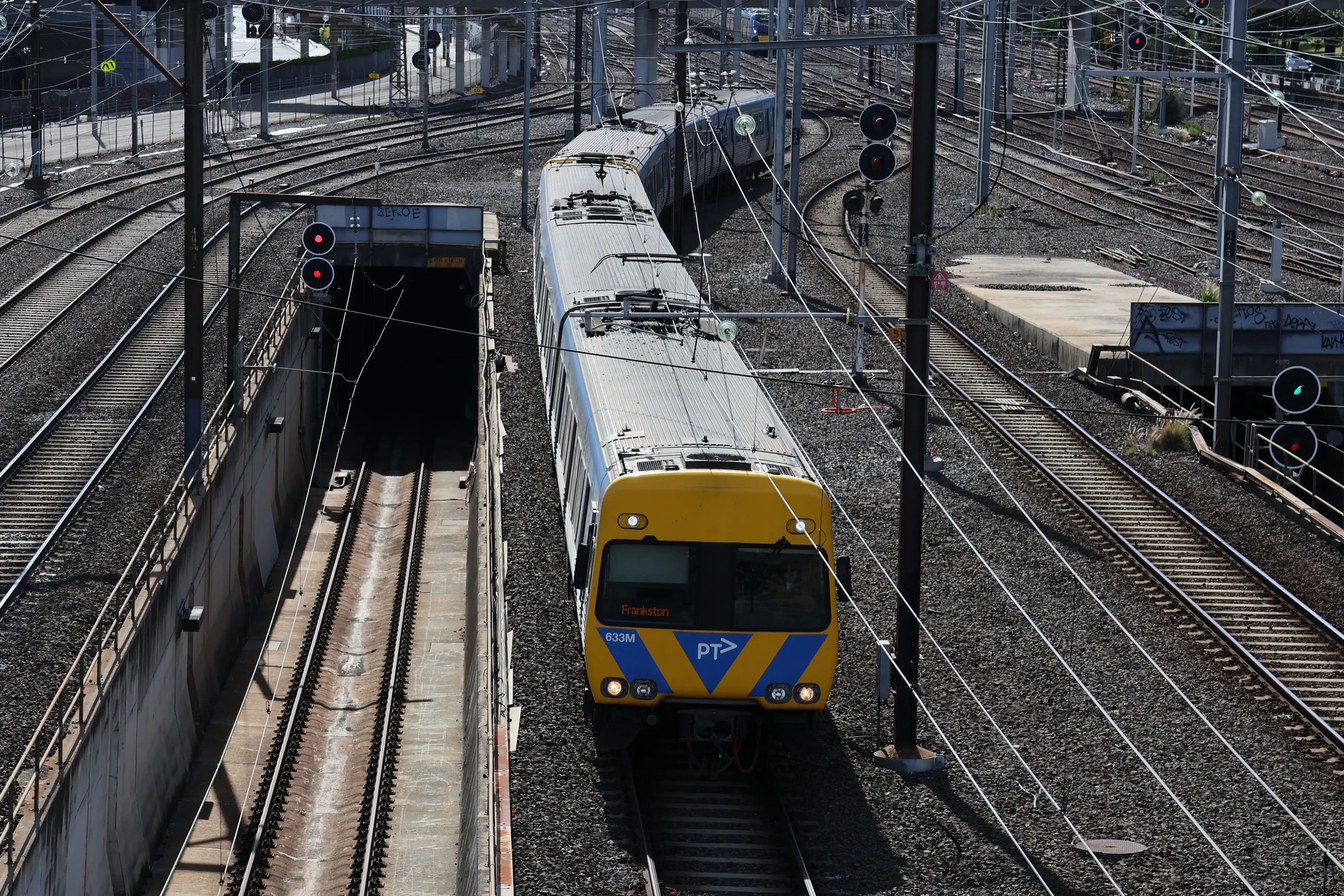 Alstom Comeng 633M