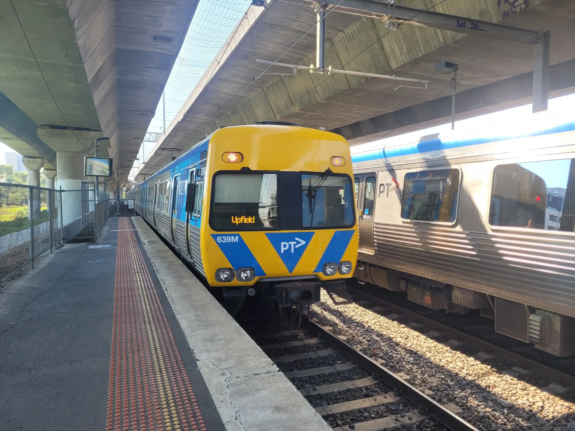 Alstom Comeng 639M