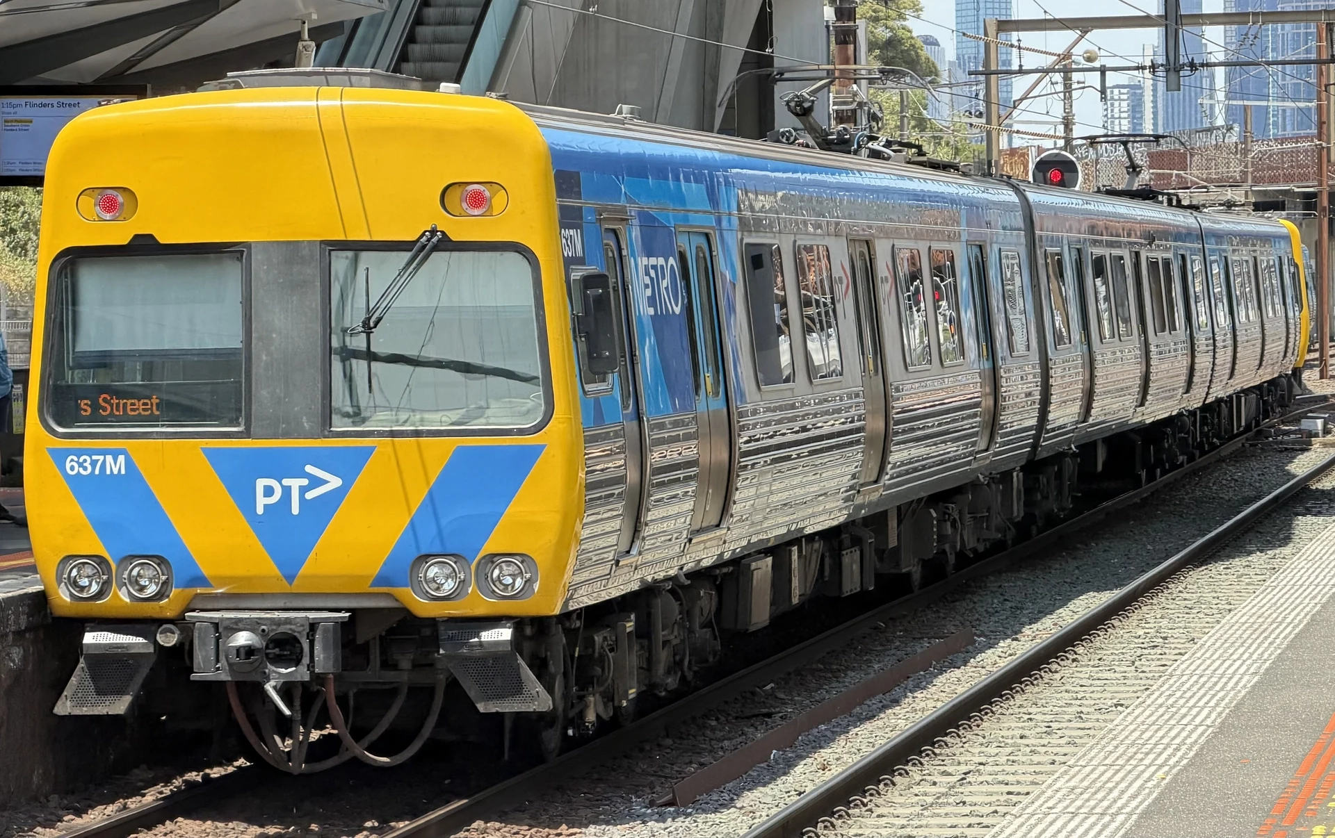 Alstom Comeng 637M