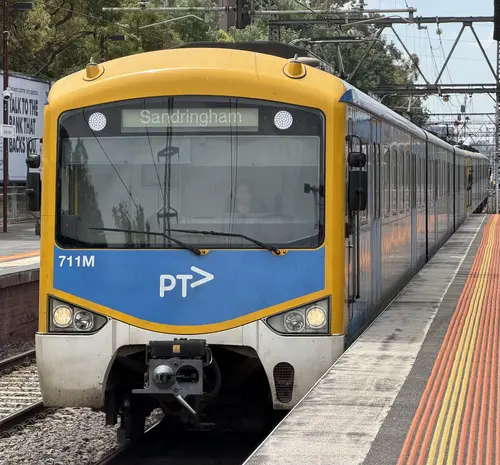 Siemens Nexas 711M