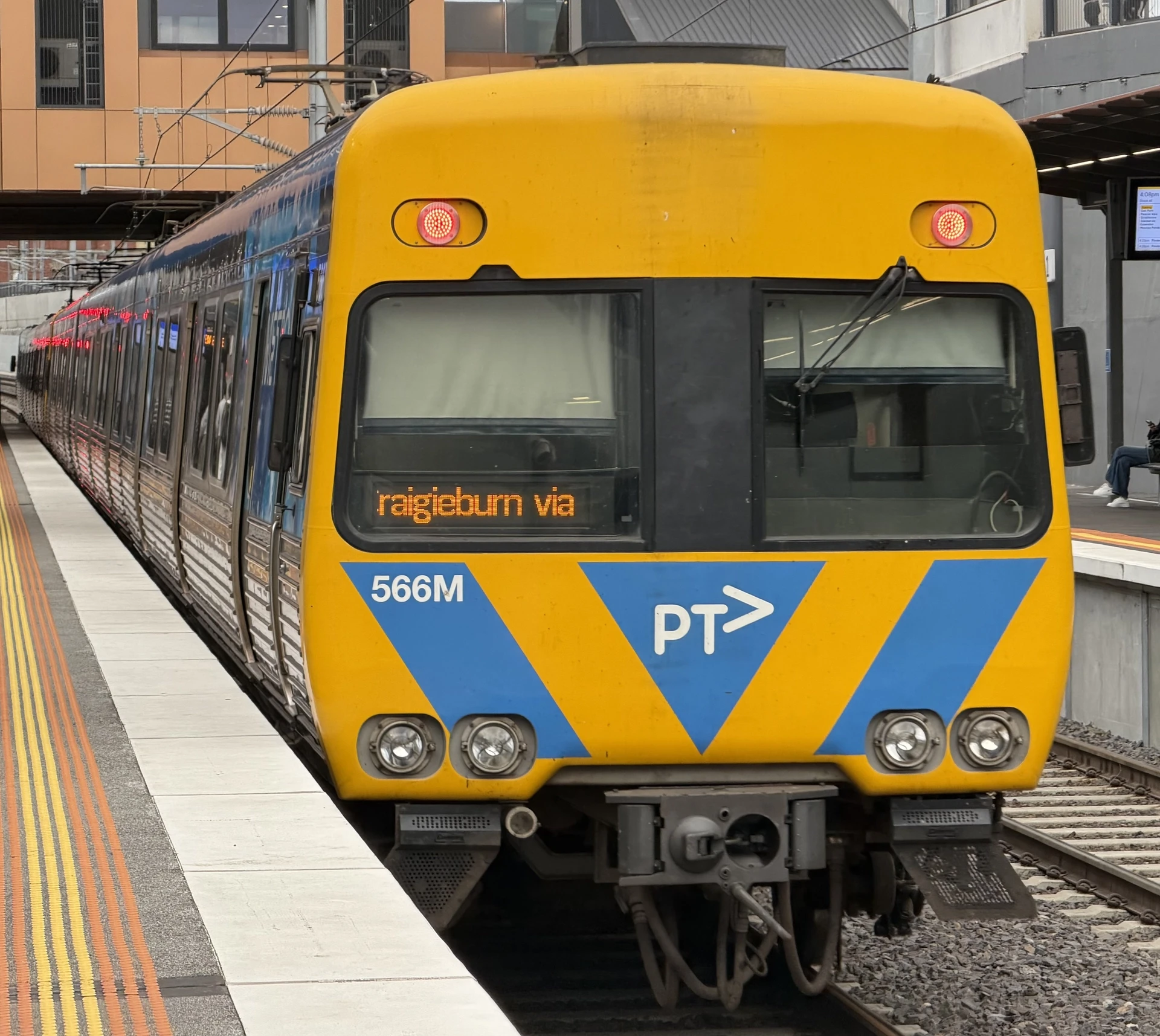 Alstom Comeng 566M