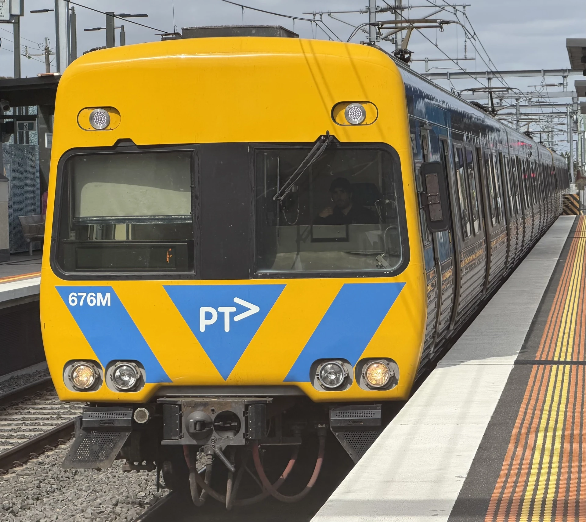 Alstom Comeng 676M