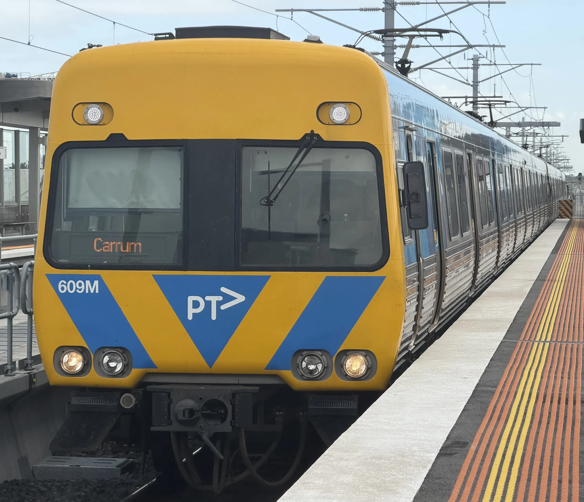 Alstom Comeng 609M