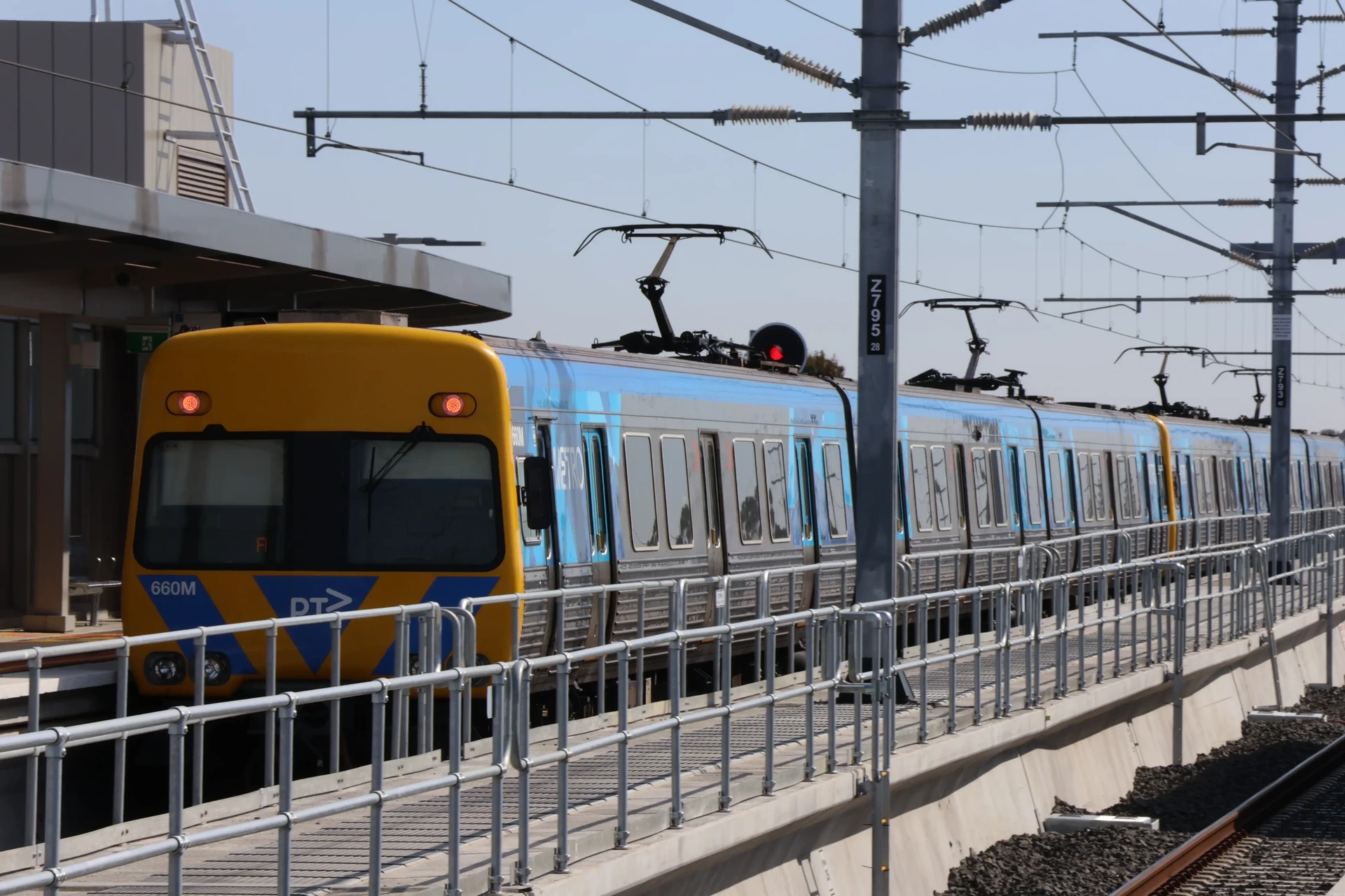 Alstom Comeng 660M