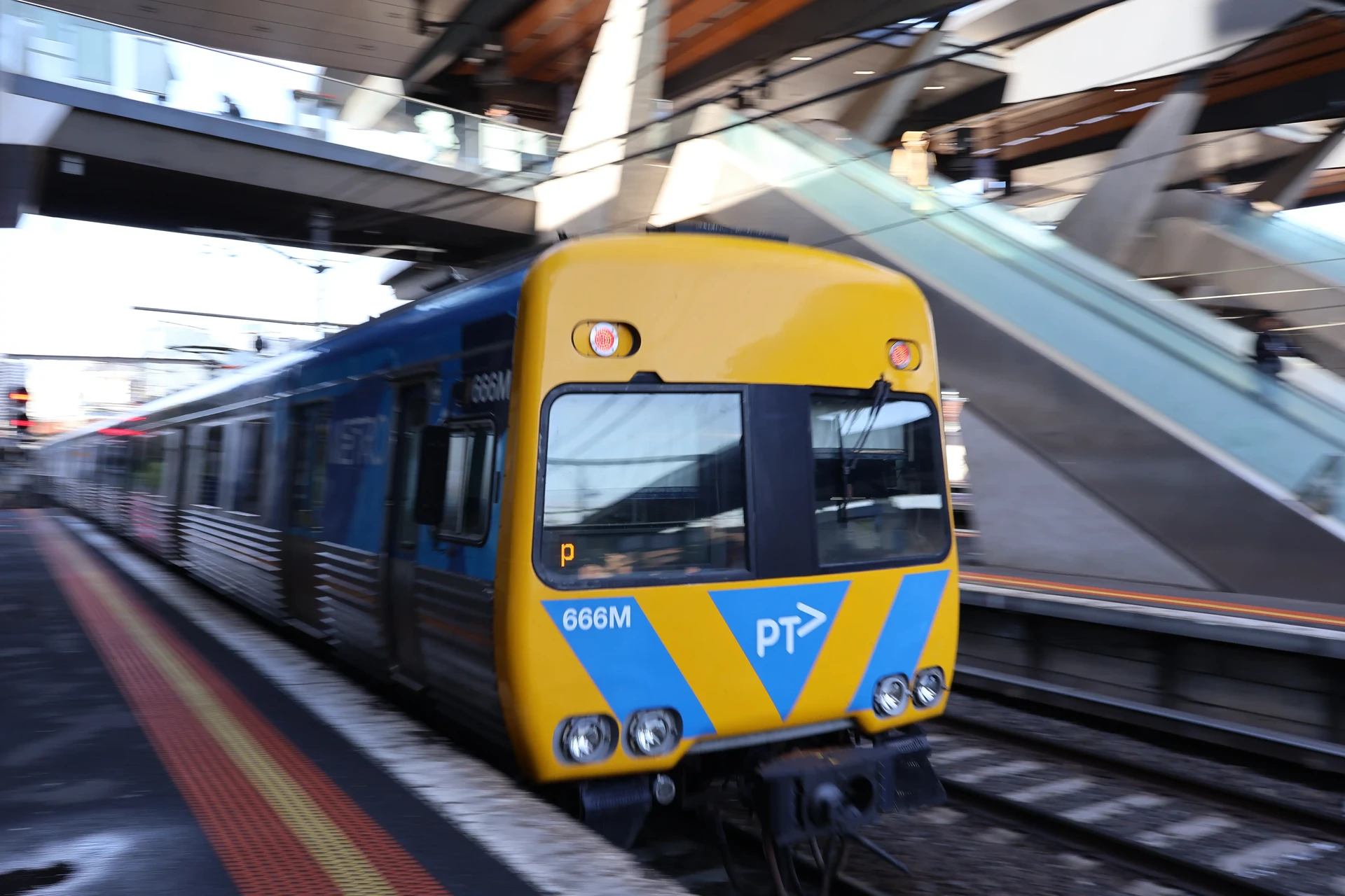 Alstom Comeng 666M