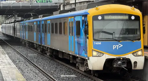 Siemens Nexas 748M
