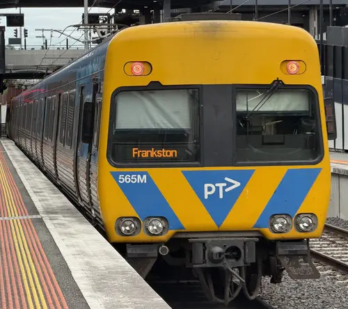 Alstom Comeng 565M