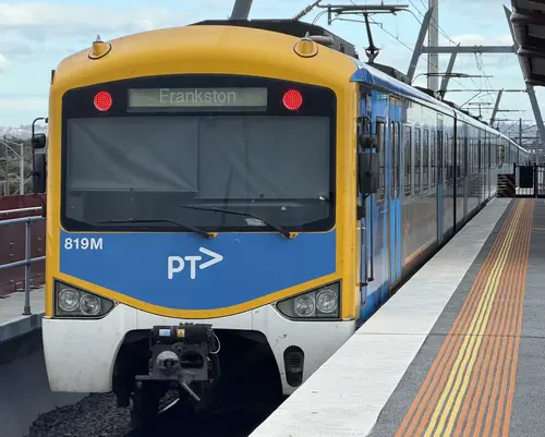 Siemens Nexas 819M
