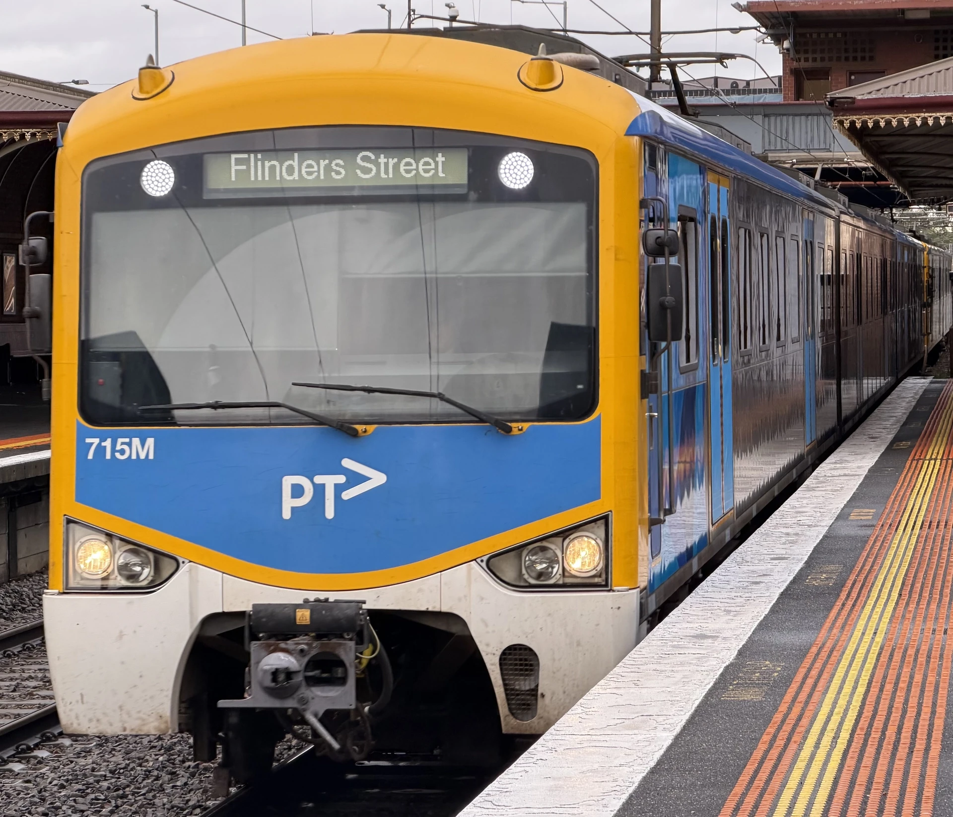 Siemens Nexas 715M