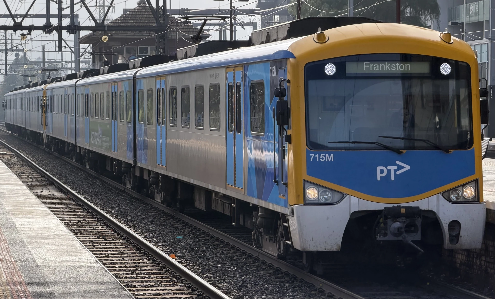 Siemens Nexas 715M