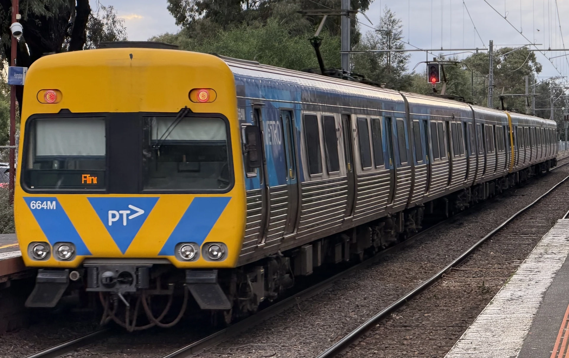 Alstom Comeng 664M