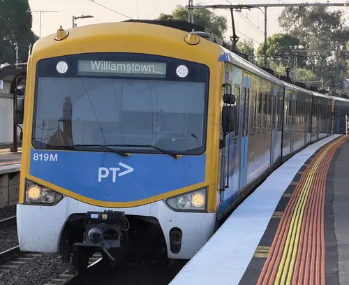 Siemens Nexas 819M