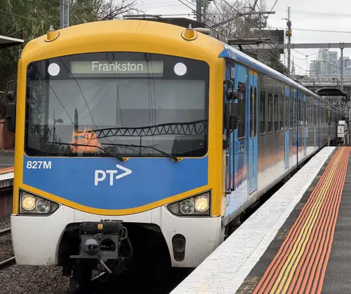 Siemens Nexas 827M