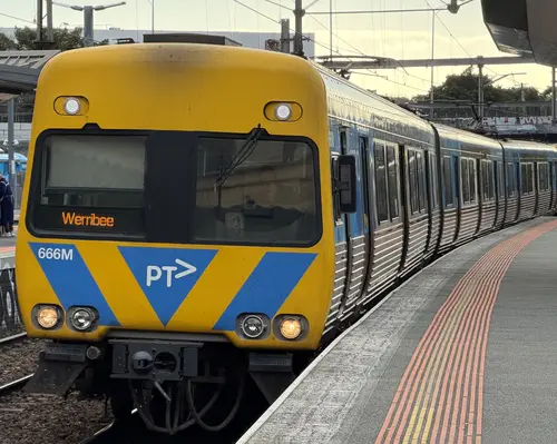 Alstom Comeng 666M