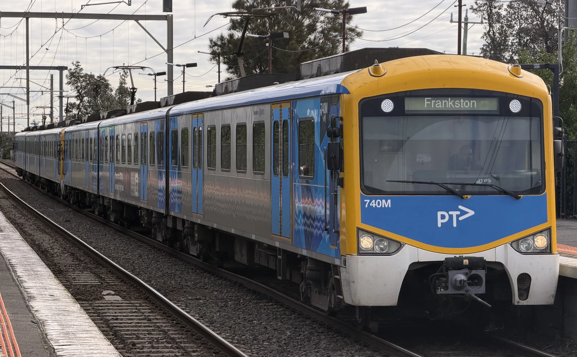 Siemens Nexas 740M