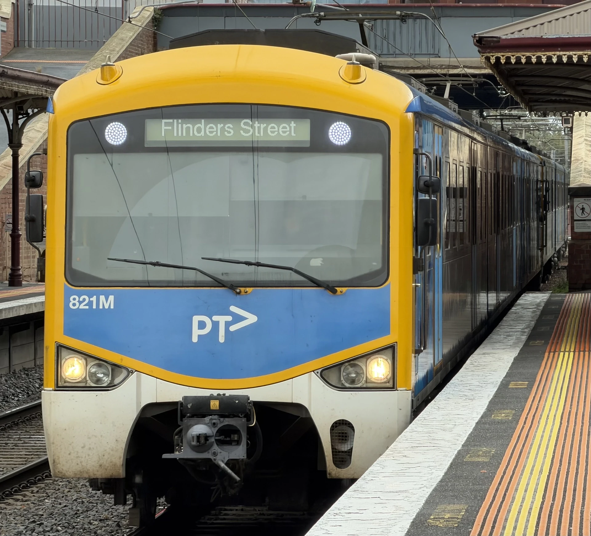 Siemens Nexas 821M