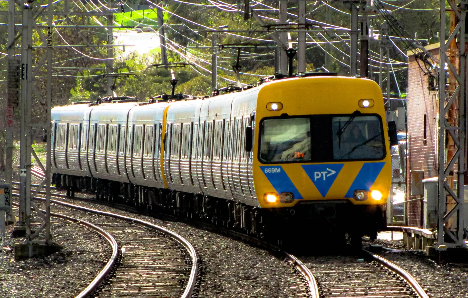 Alstom Comeng 669M