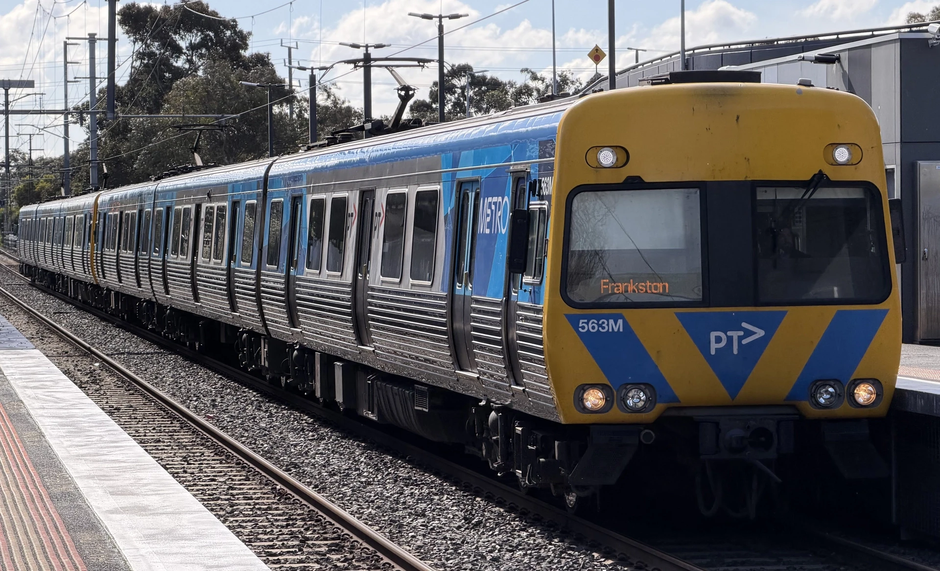Alstom Comeng 563M