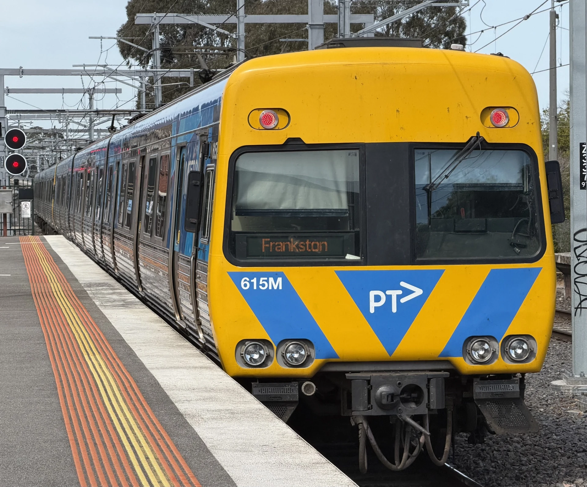 Alstom Comeng 615M