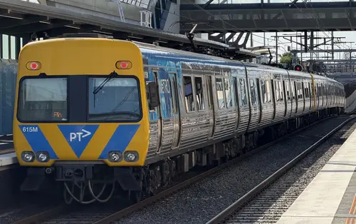 Alstom Comeng 615M