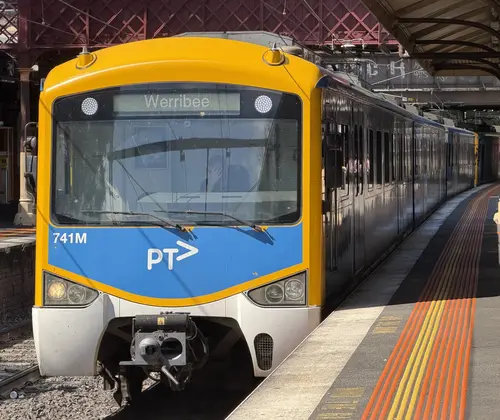 Siemens Nexas 741M