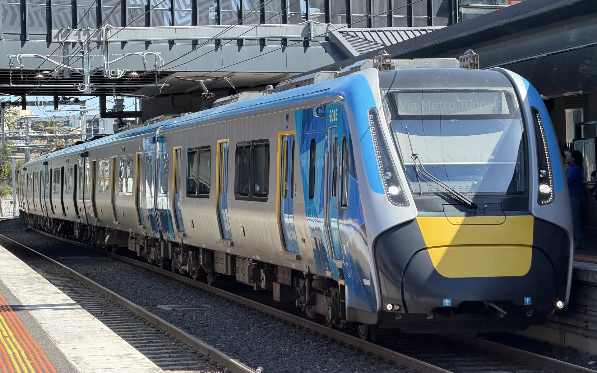 HCMT 9015