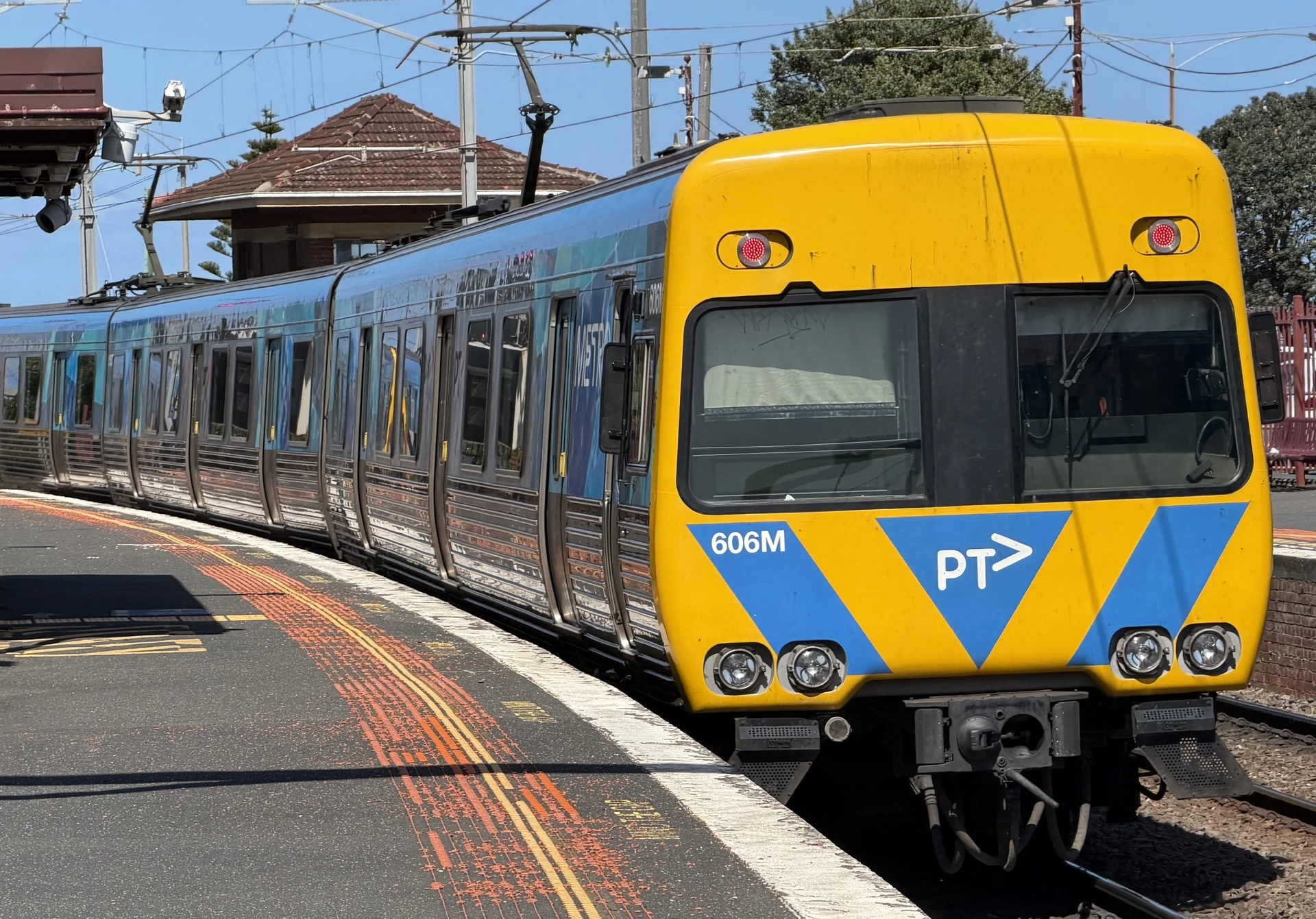 Alstom Comeng 606M