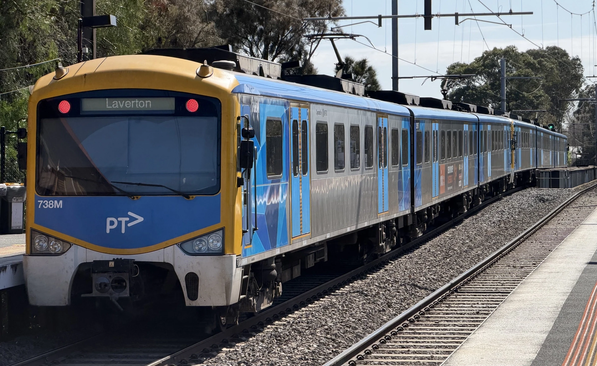 Siemens Nexas 738M