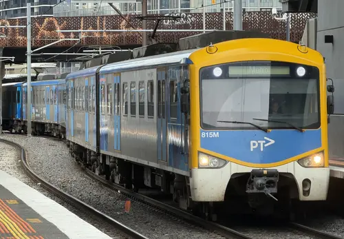 Siemens Nexas 815M