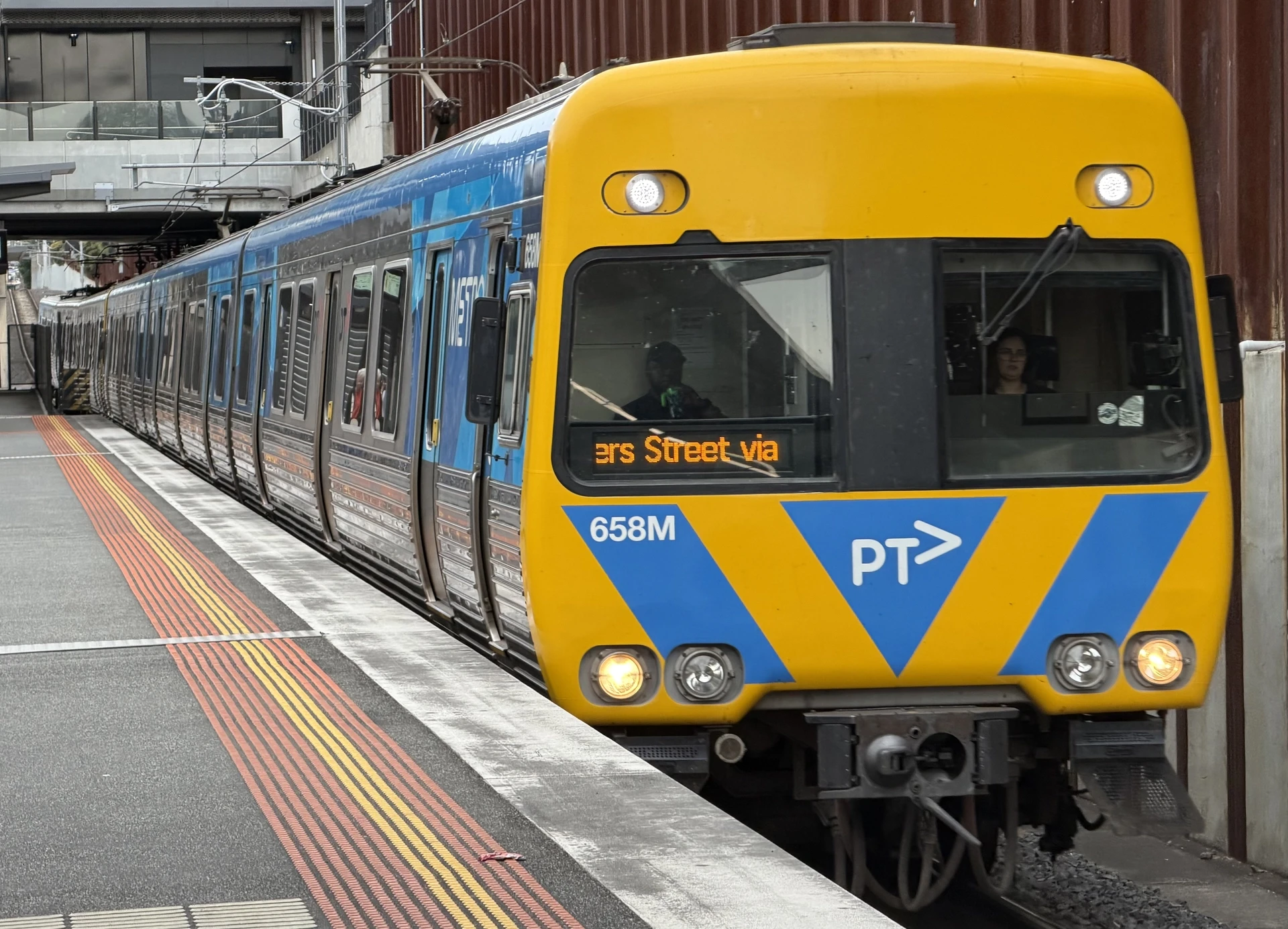 Alstom Comeng 658M