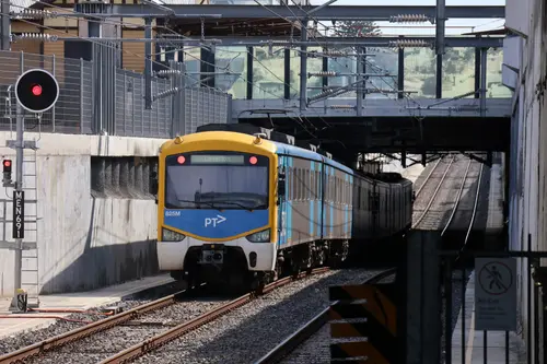 Siemens Nexas 825M